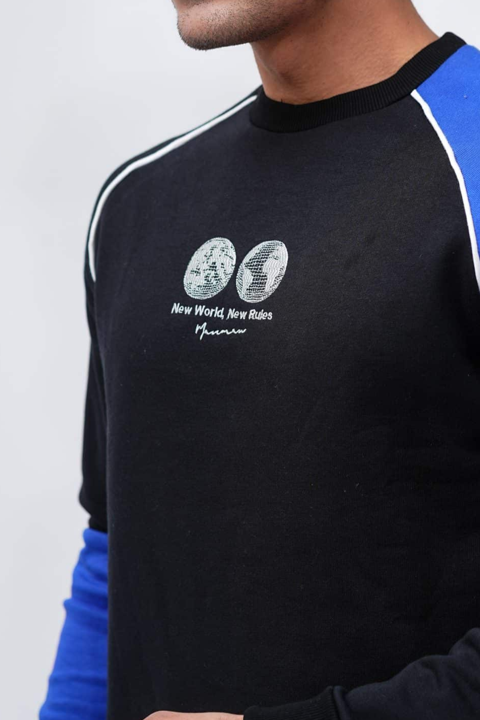 BLACK RAGLAN SWEATSHIRT (UNISEX)