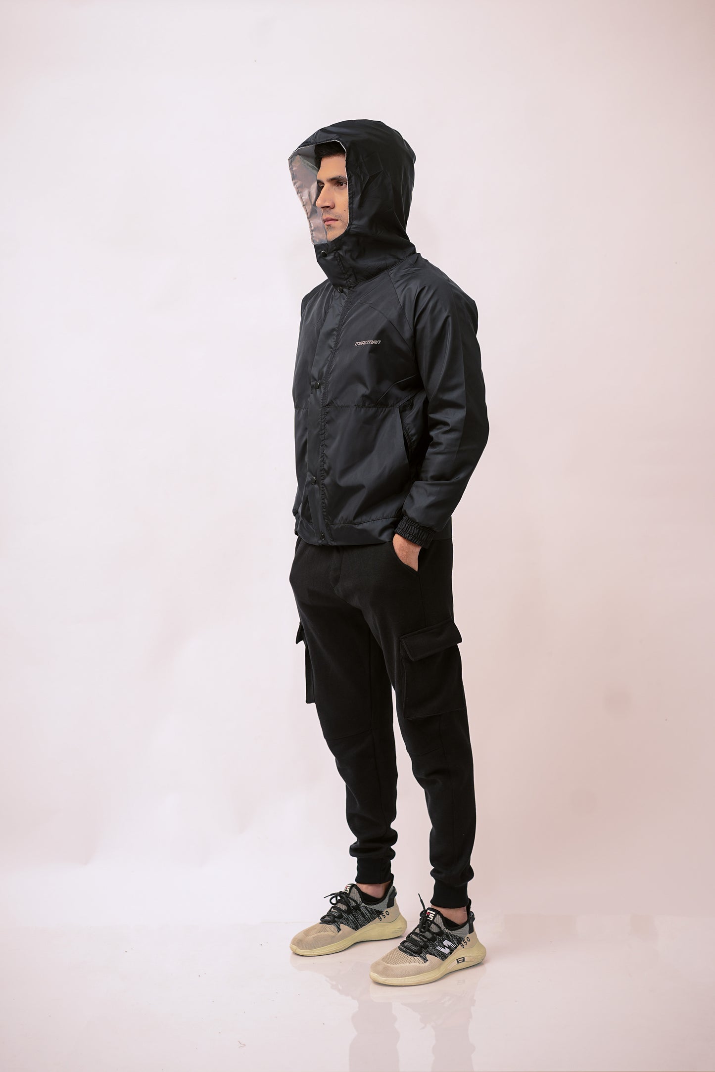 BLACK TECHNICAL JACKET