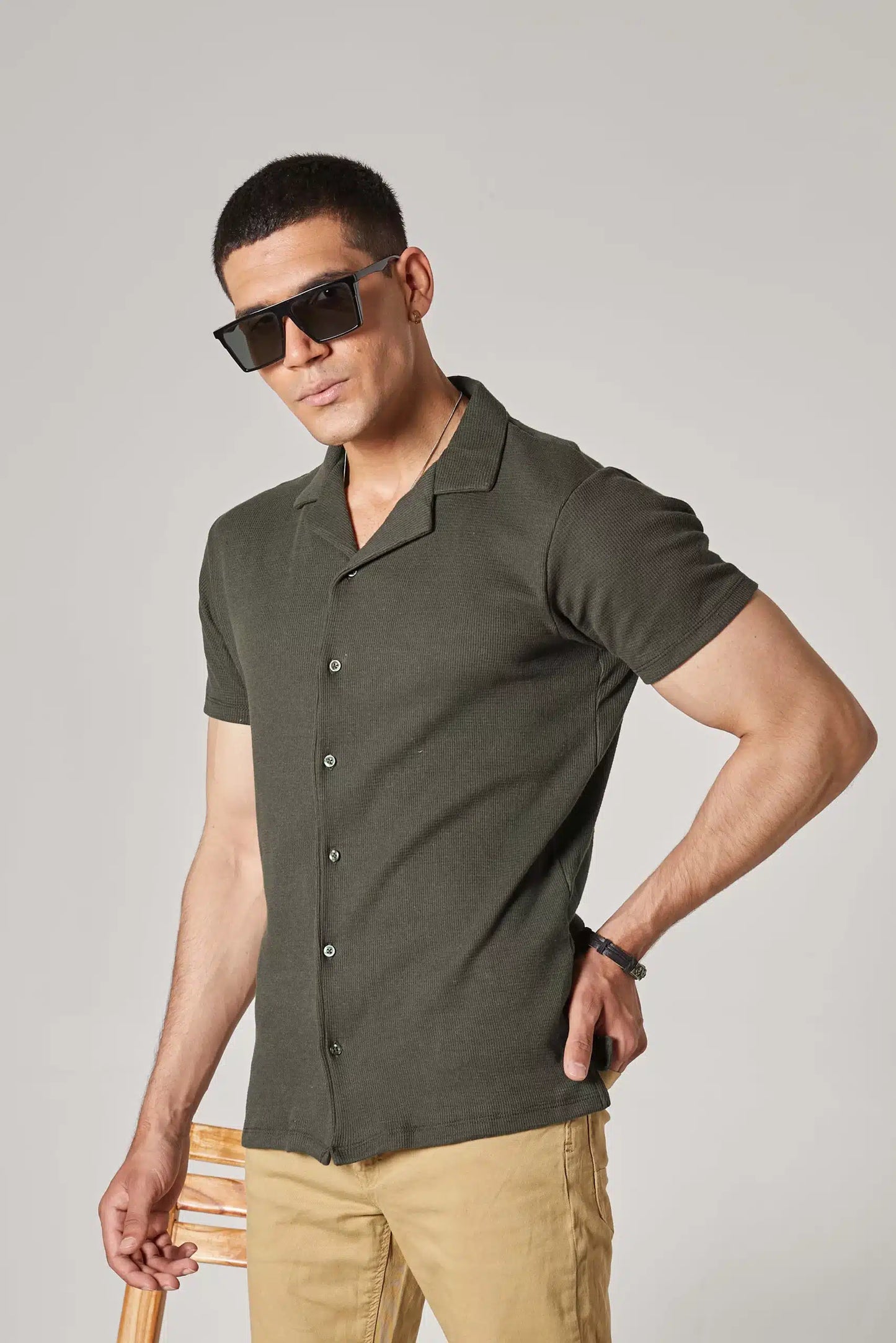 OLIVE WAFFLE KNIT CUBAN SHIRT